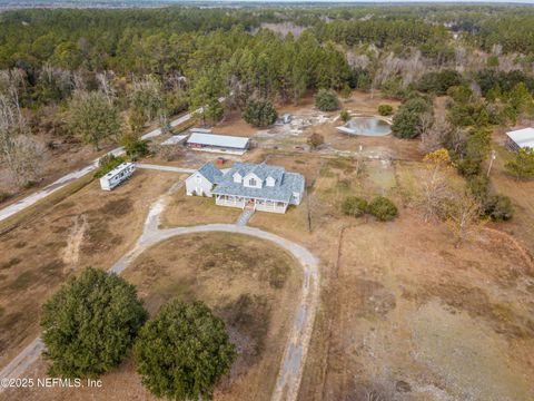 8219 MUD LAKE Road Macclenny FL 32063