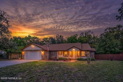 8111 CAYUGA Trail N Jacksonville FL 32244