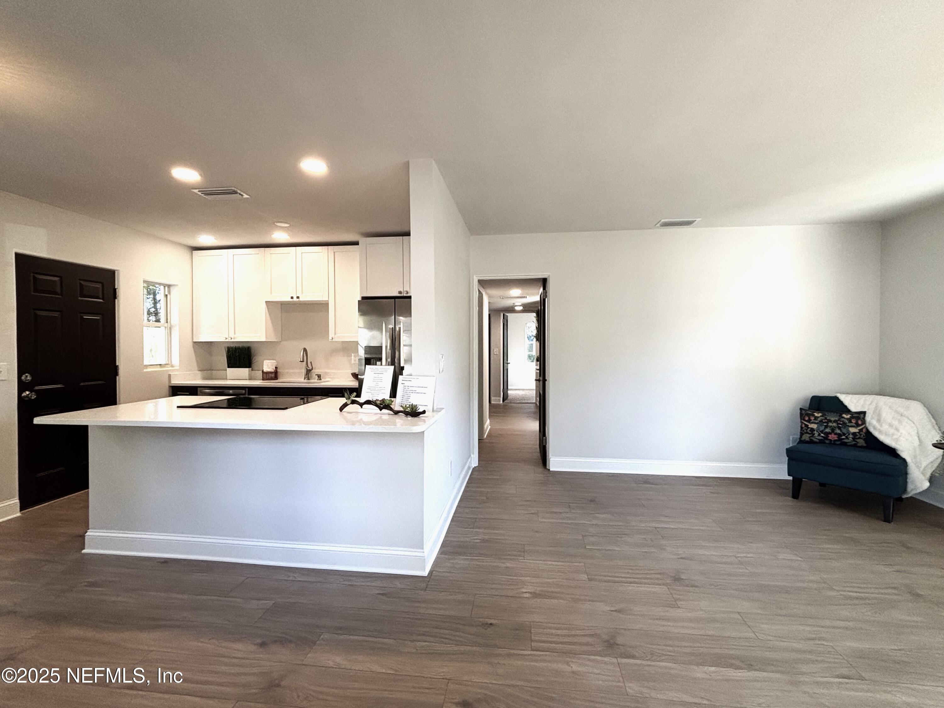 5128 SUNDERLAND Road