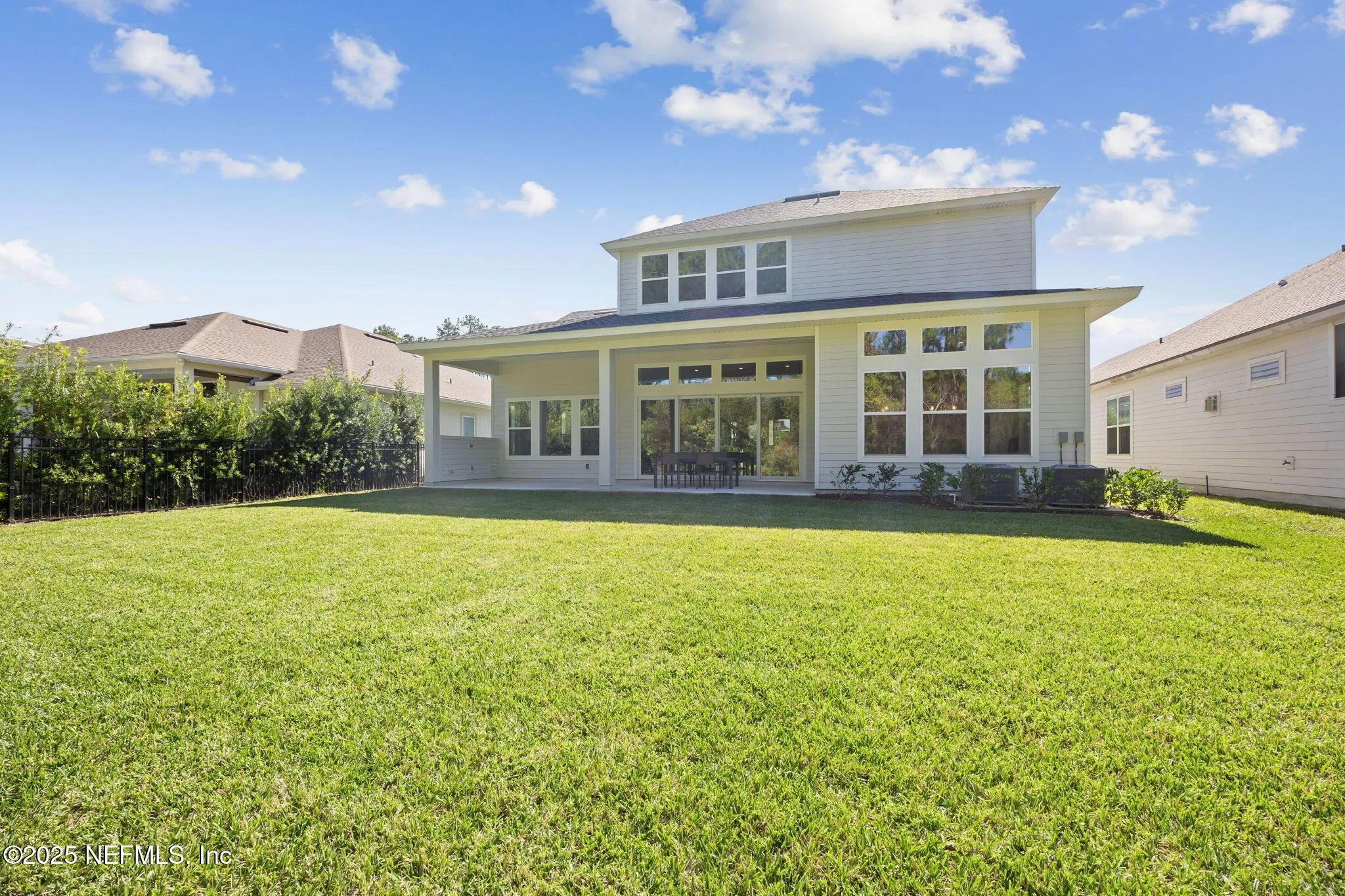 Fernandina Beach, Florida 32034, United States, 4 Bedrooms Bedrooms, ,4 BathroomsBathrooms,Residential,Active,241272