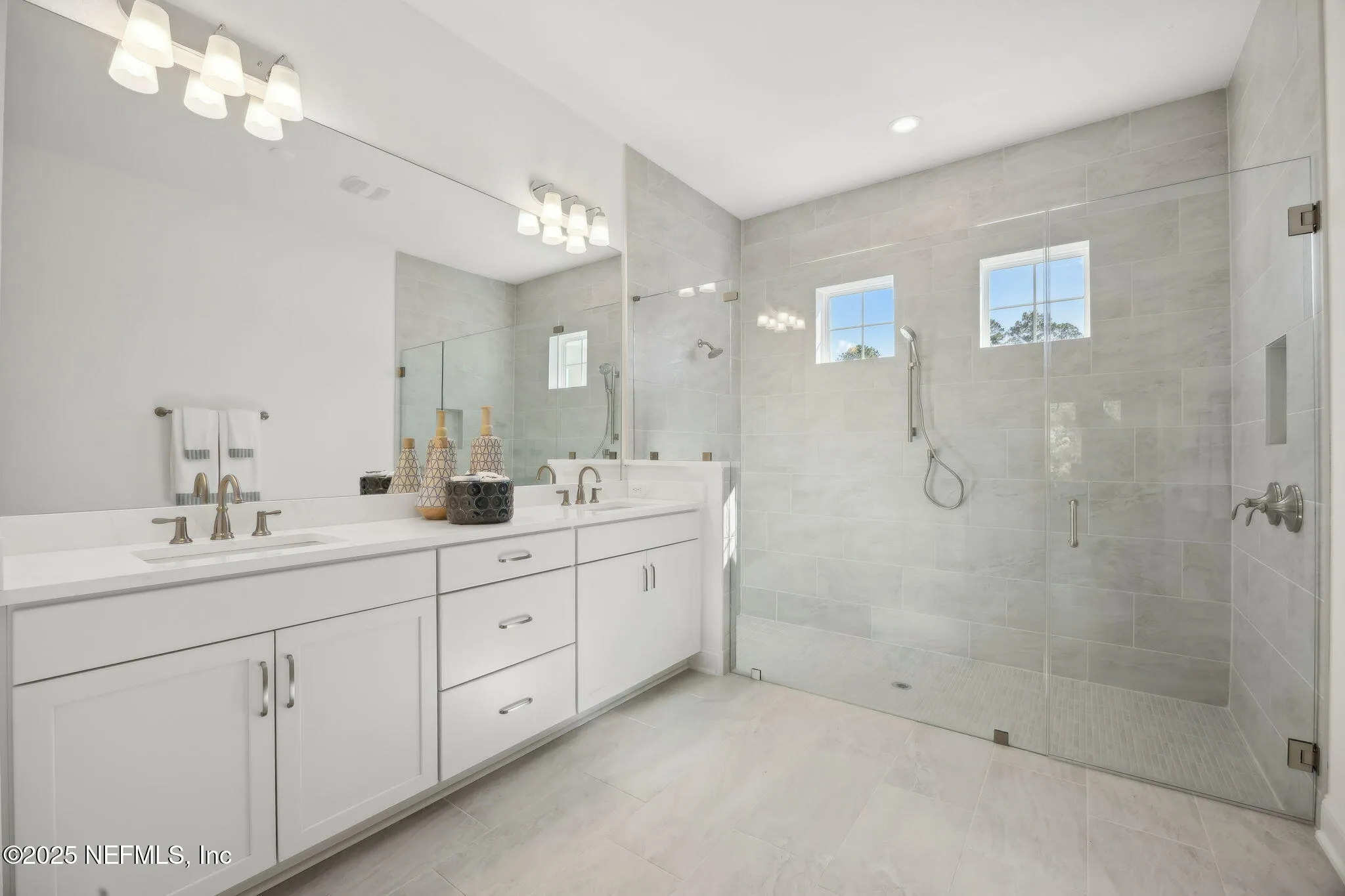 Fernandina Beach, Florida 32034, United States, 4 Bedrooms Bedrooms, ,4 BathroomsBathrooms,Residential,Active,241272