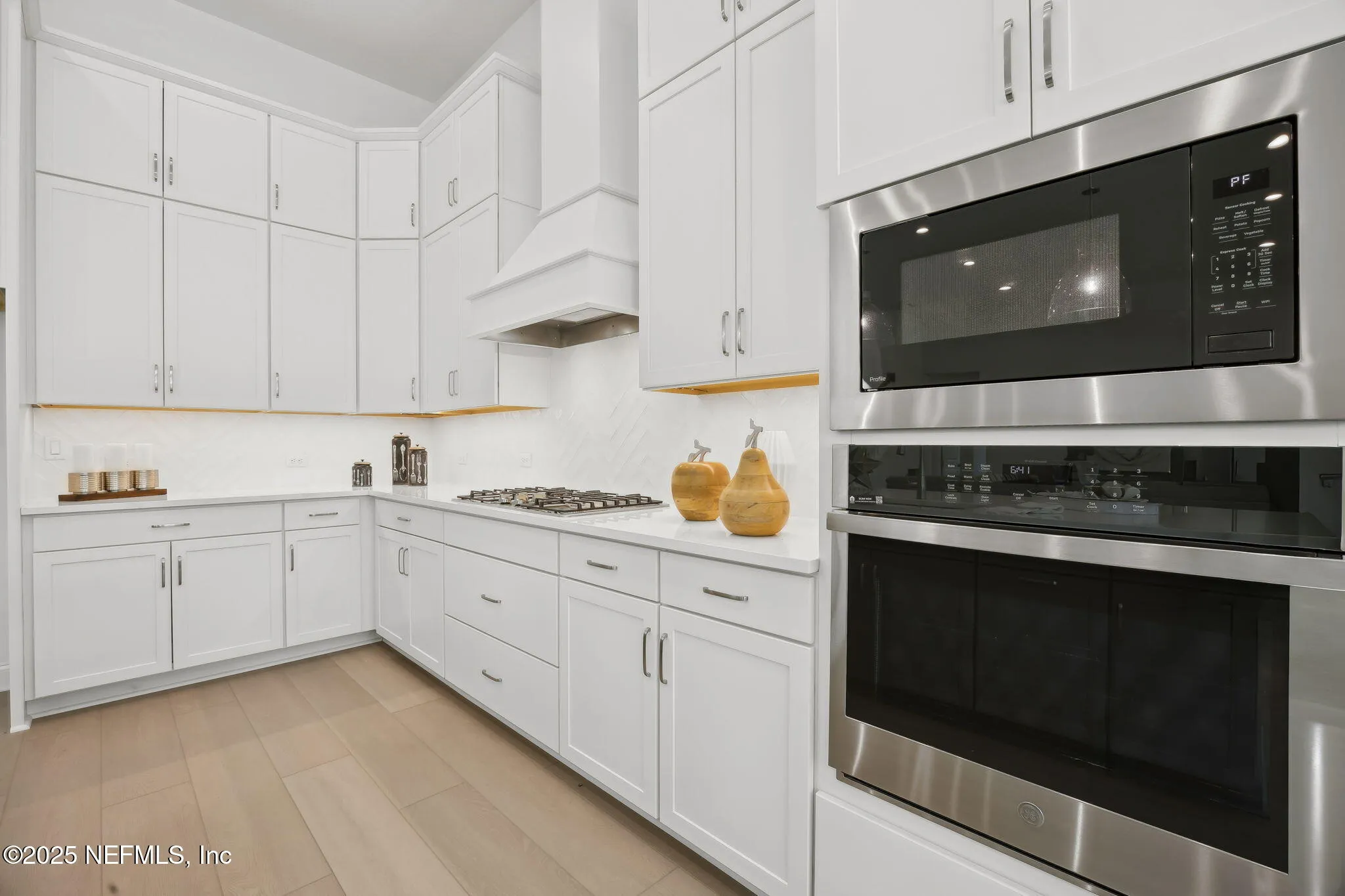 Fernandina Beach, Florida 32034, United States, 4 Bedrooms Bedrooms, ,4 BathroomsBathrooms,Residential,Active,241272