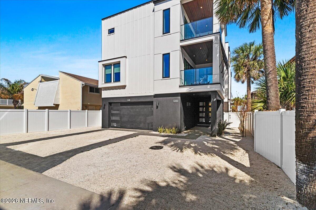 118 13TH Avenue S 103 C