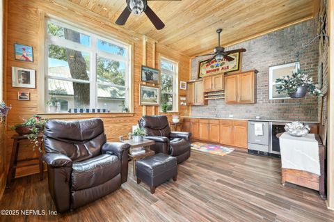 Tiny photo for 1833 KINGS Court, Jacksonville Beach, FL 32250 (MLS # 2102669)