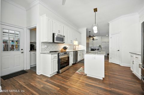 Tiny photo for 1833 KINGS Court, Jacksonville Beach, FL 32250 (MLS # 2102669)