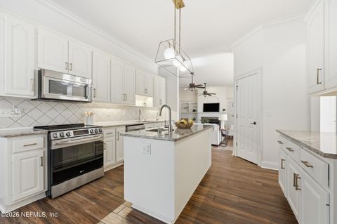 Tiny photo for 1833 KINGS Court, Jacksonville Beach, FL 32250 (MLS # 2102669)