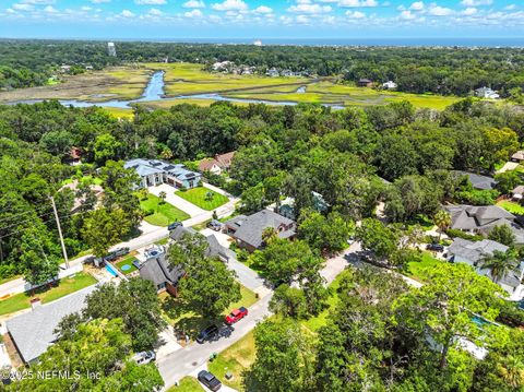 Tiny photo for 1833 KINGS Court, Jacksonville Beach, FL 32250 (MLS # 2102669)