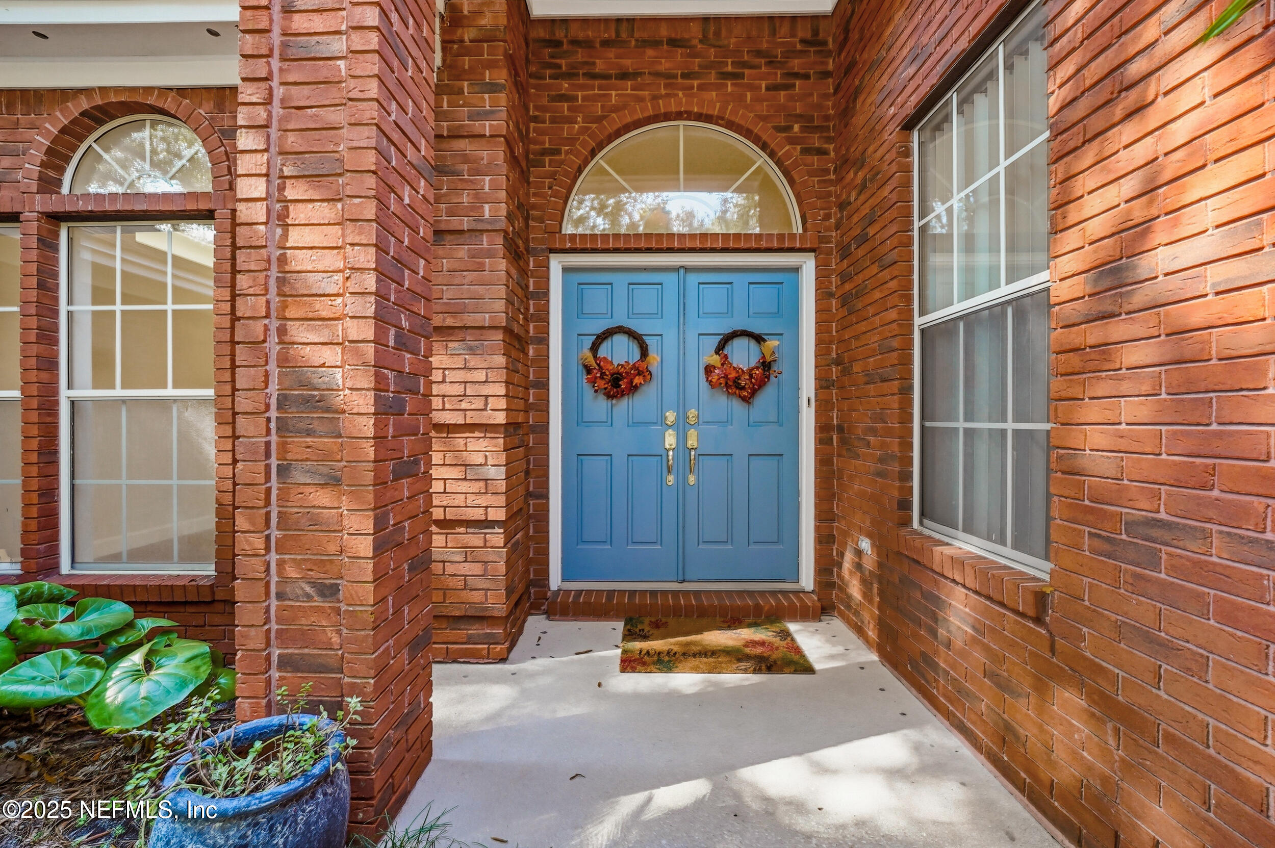 8642 AUTUMN GREEN Drive