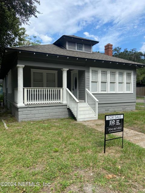 A home in Jacksonville