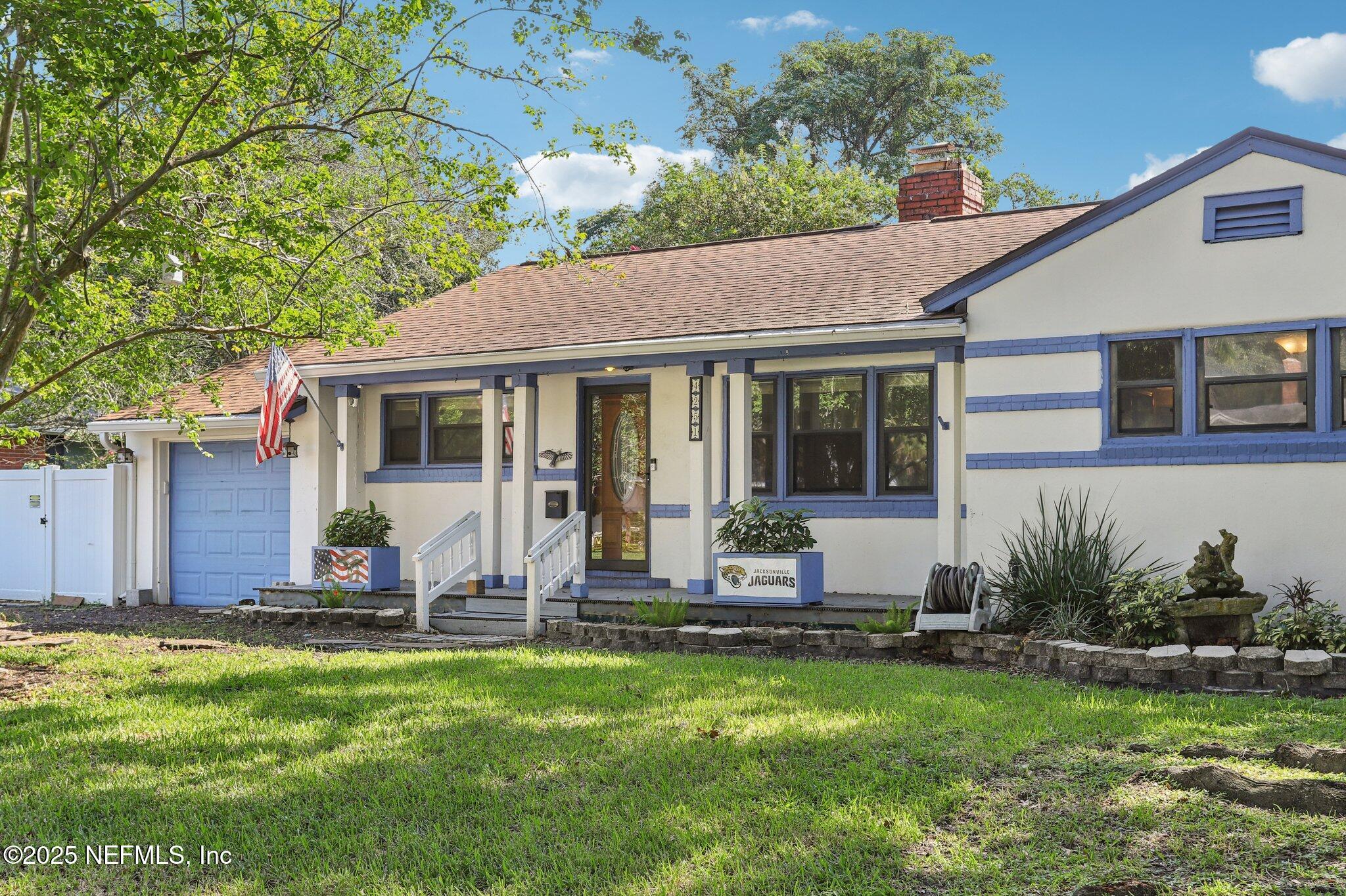 4251 PINEWOOD Avenue