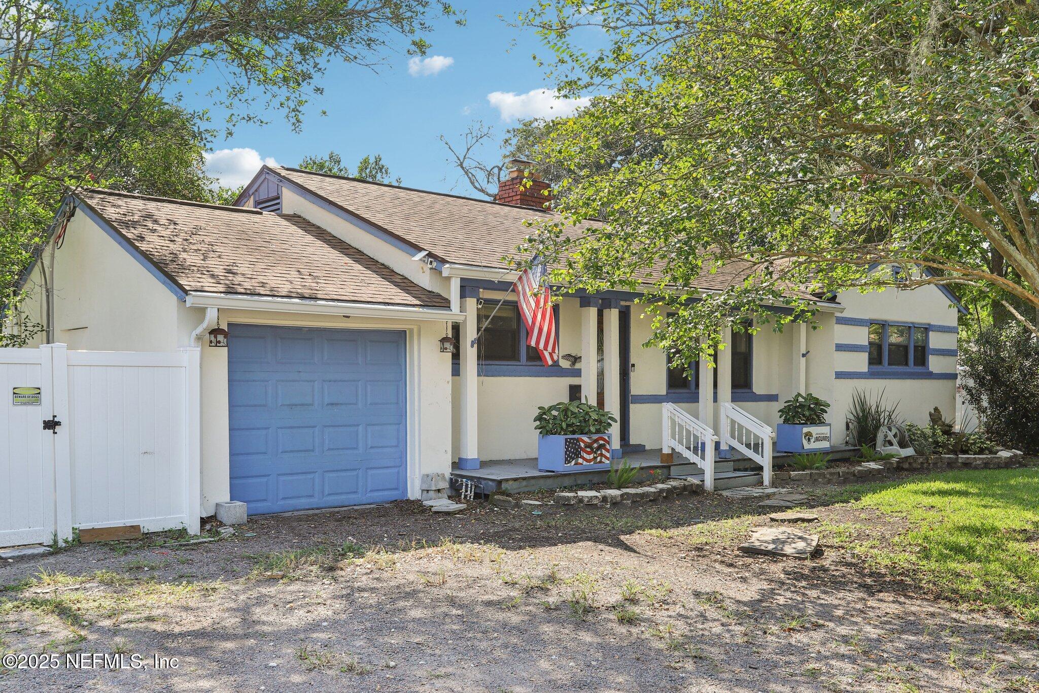 4251 PINEWOOD Avenue