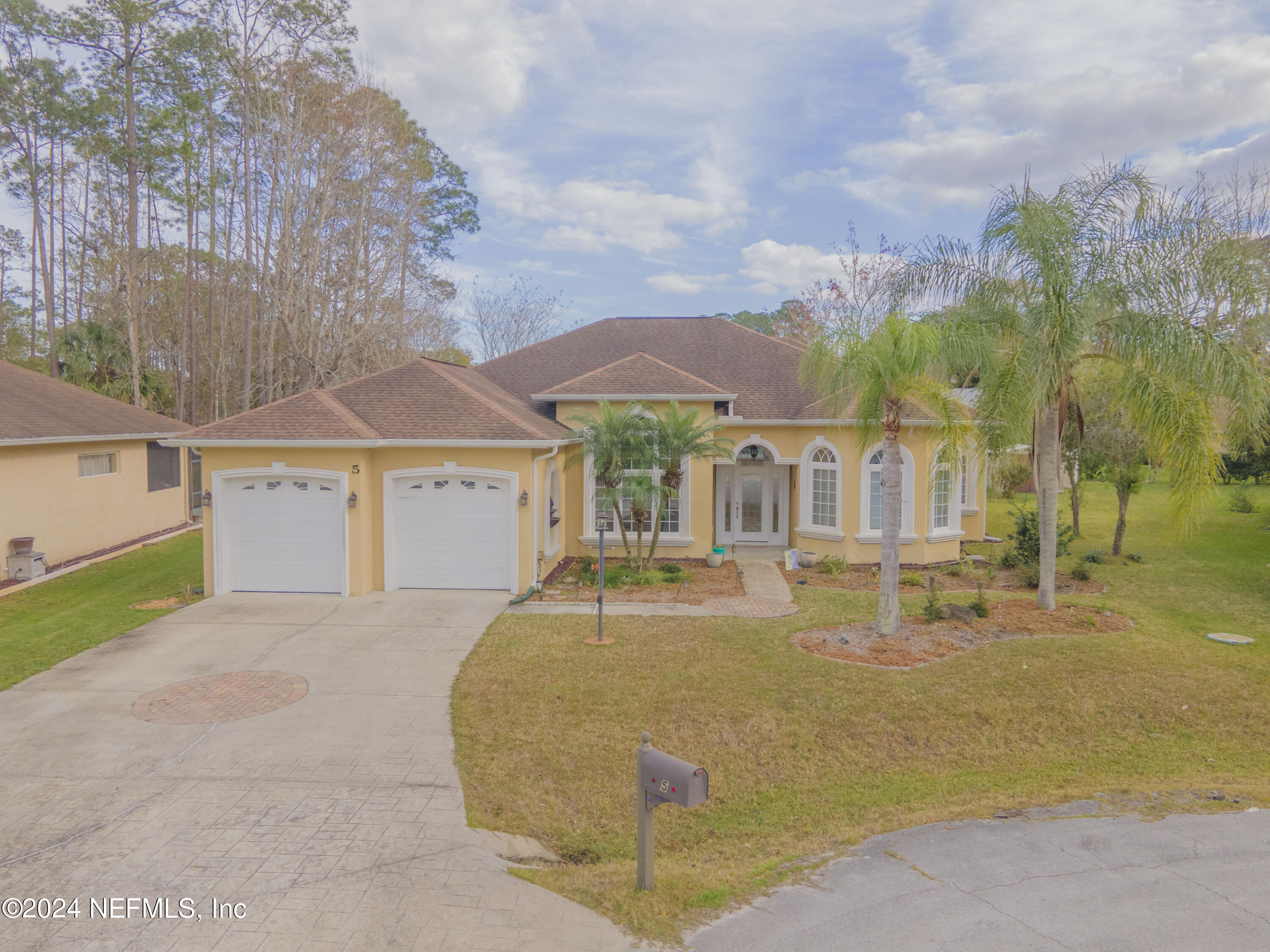 Palm Coast, FL home for sale located at 5 EDGELY Place, Palm Coast, FL 32164