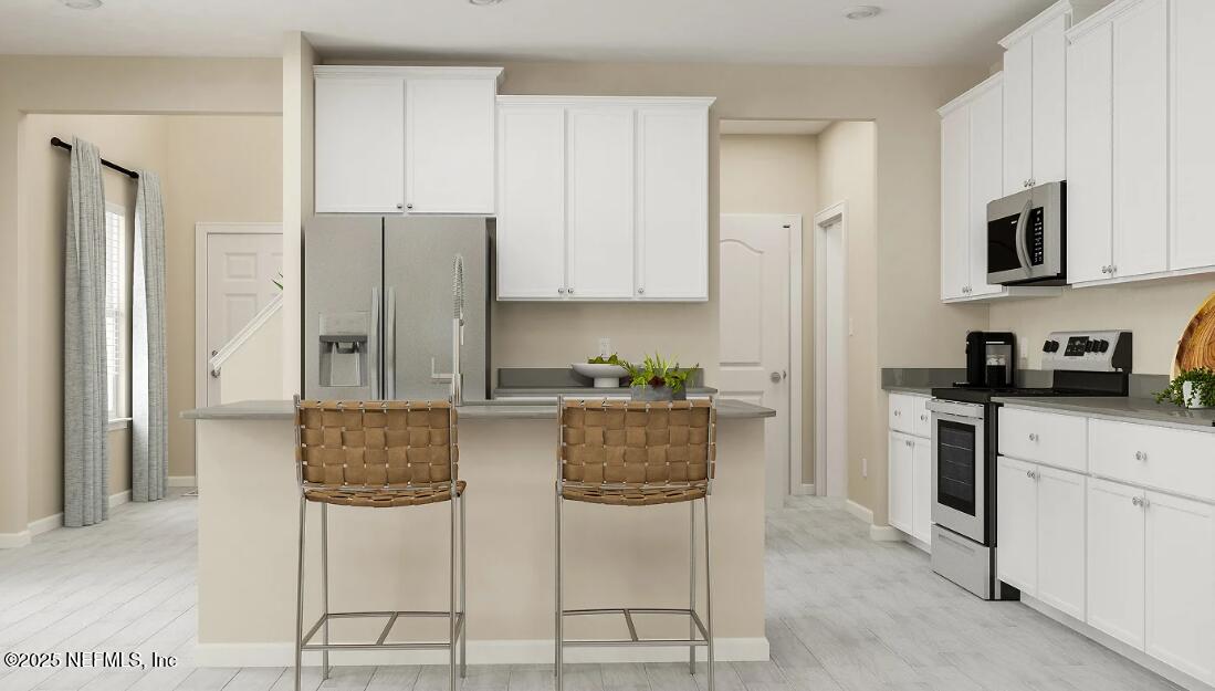 590 AVALON WOODS Lane