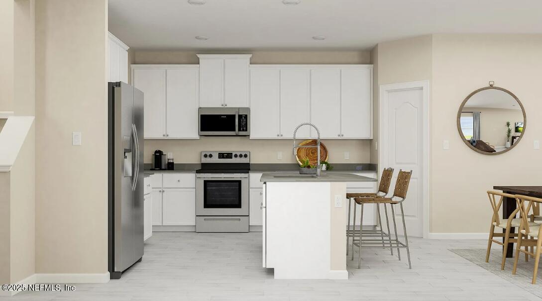 590 AVALON WOODS Lane