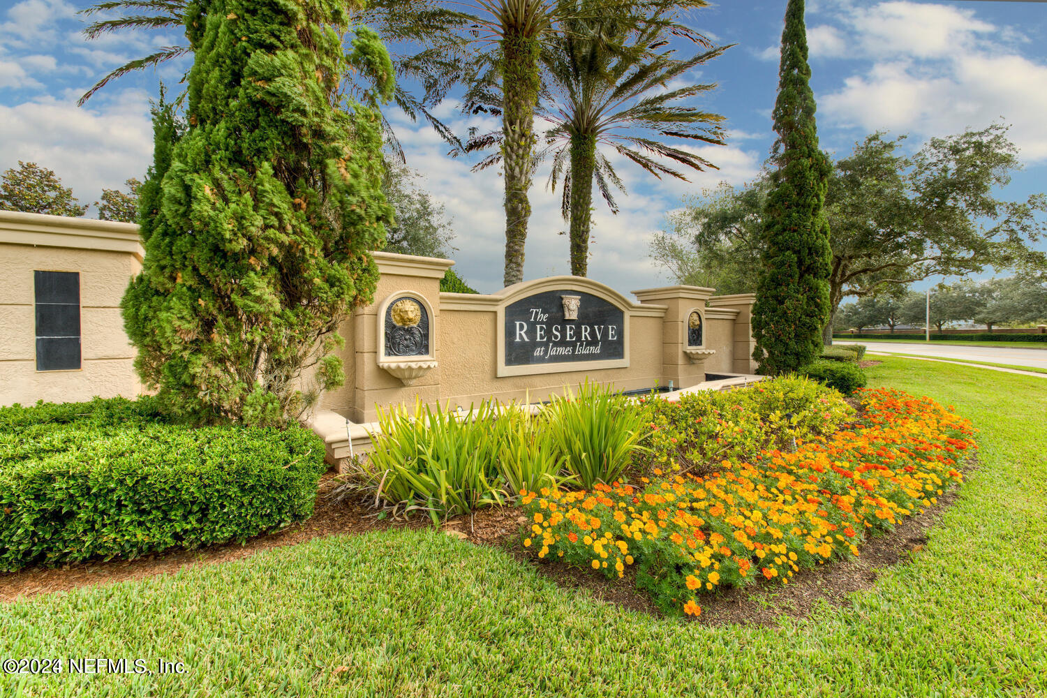 Jacksonville, FL home for sale located at 10961 BURNT MILL Road 1132, Jacksonville, FL 32256
