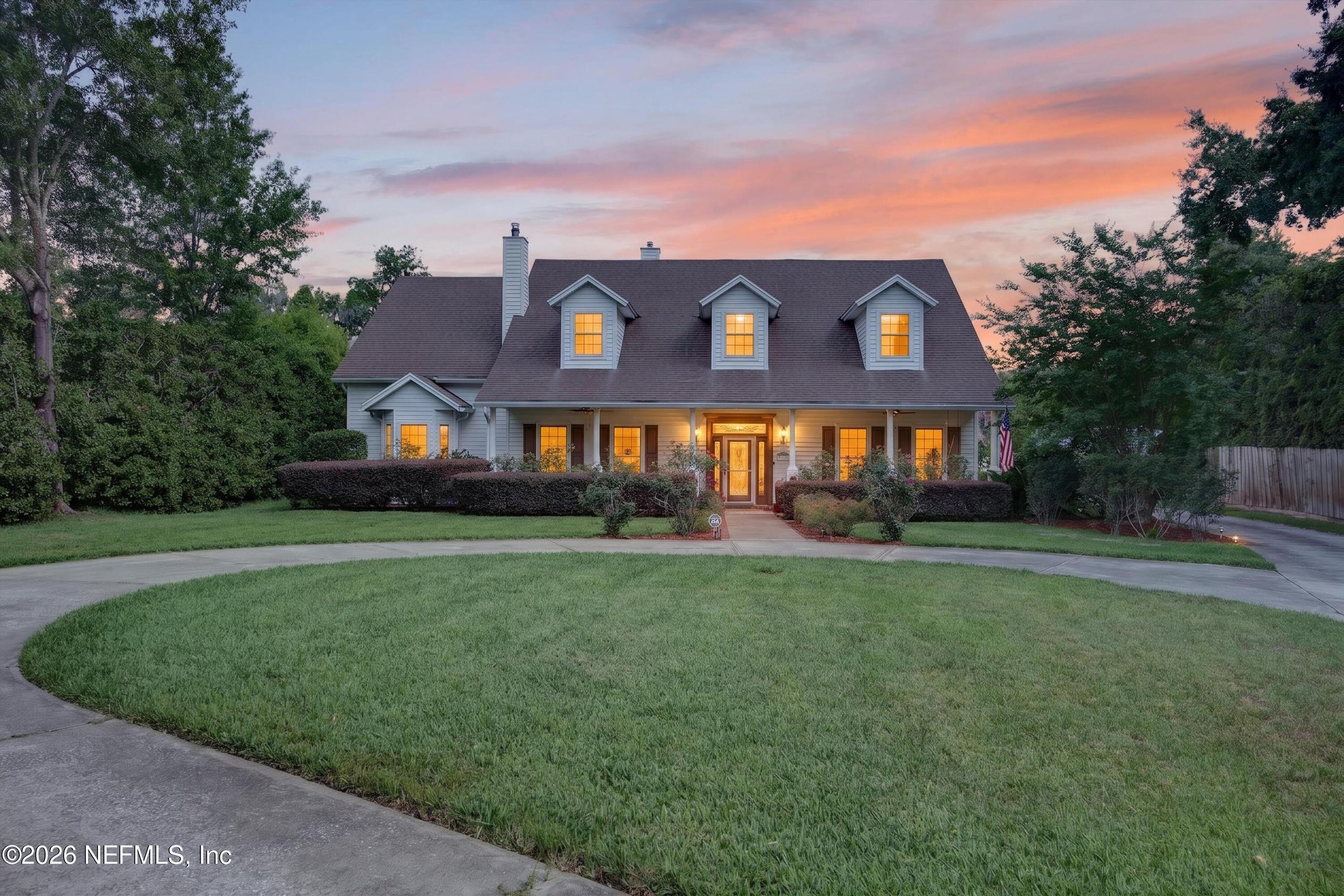 1806 LAKEDGE Drive