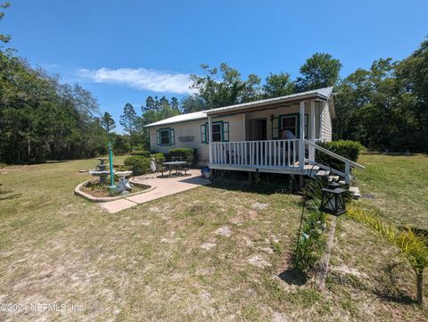 Single Family Residence in Green Cove Springs FL 4085 PIER STATION Road.jpg
