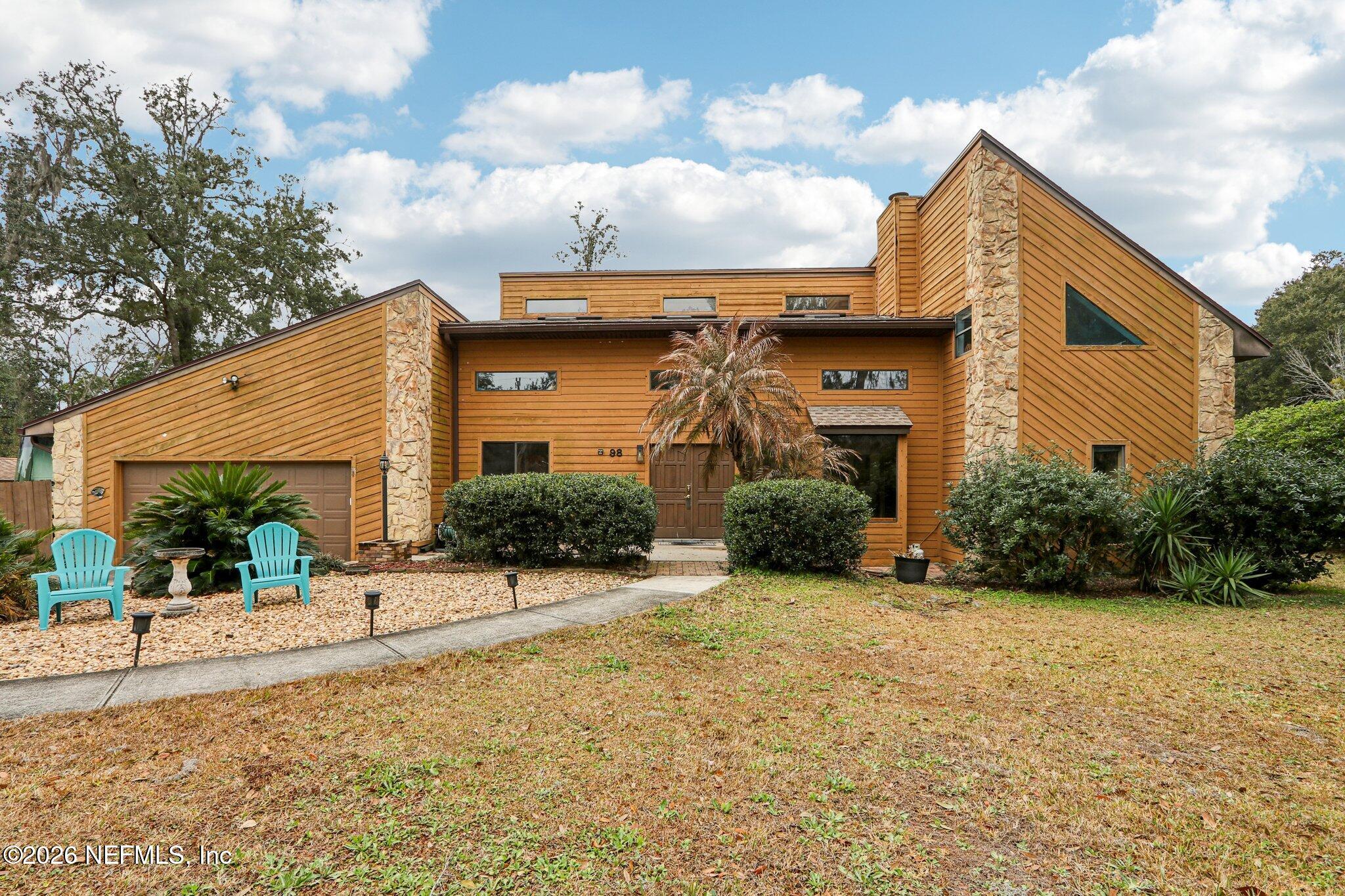 98 SWIMMING PEN Drive