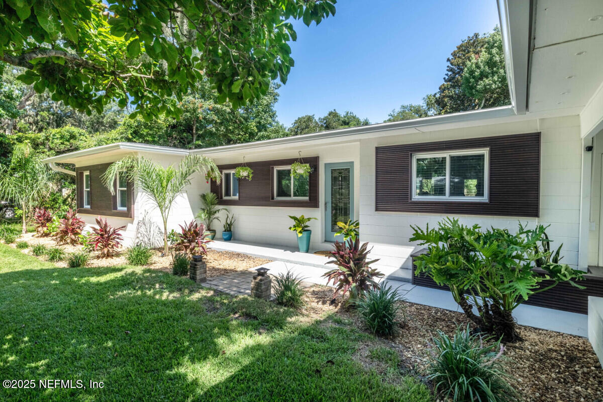 1901 TANGLEWOOD Road