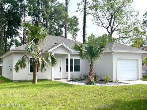 1303 BONAVENTURE Avenue Green Cove Springs FL 32043