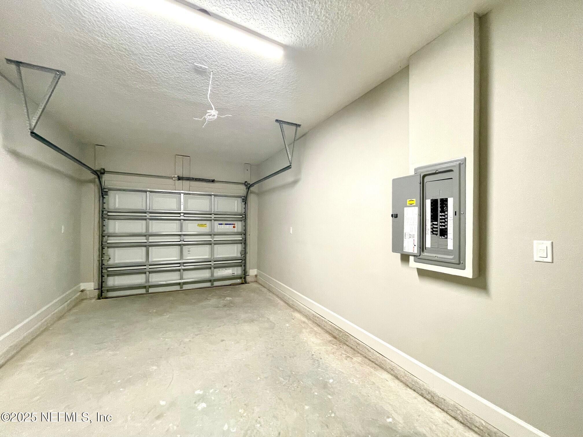 1303 BONAVENTURE Avenue