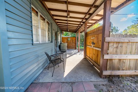 A home in Interlachen