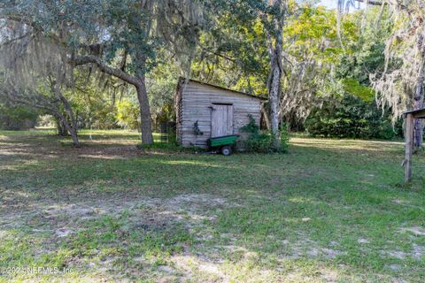 A home in Interlachen