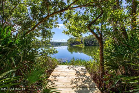 A home in Interlachen