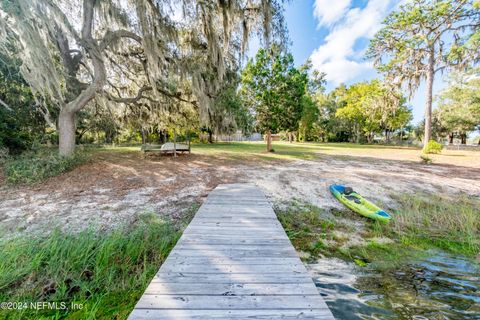 A home in Interlachen