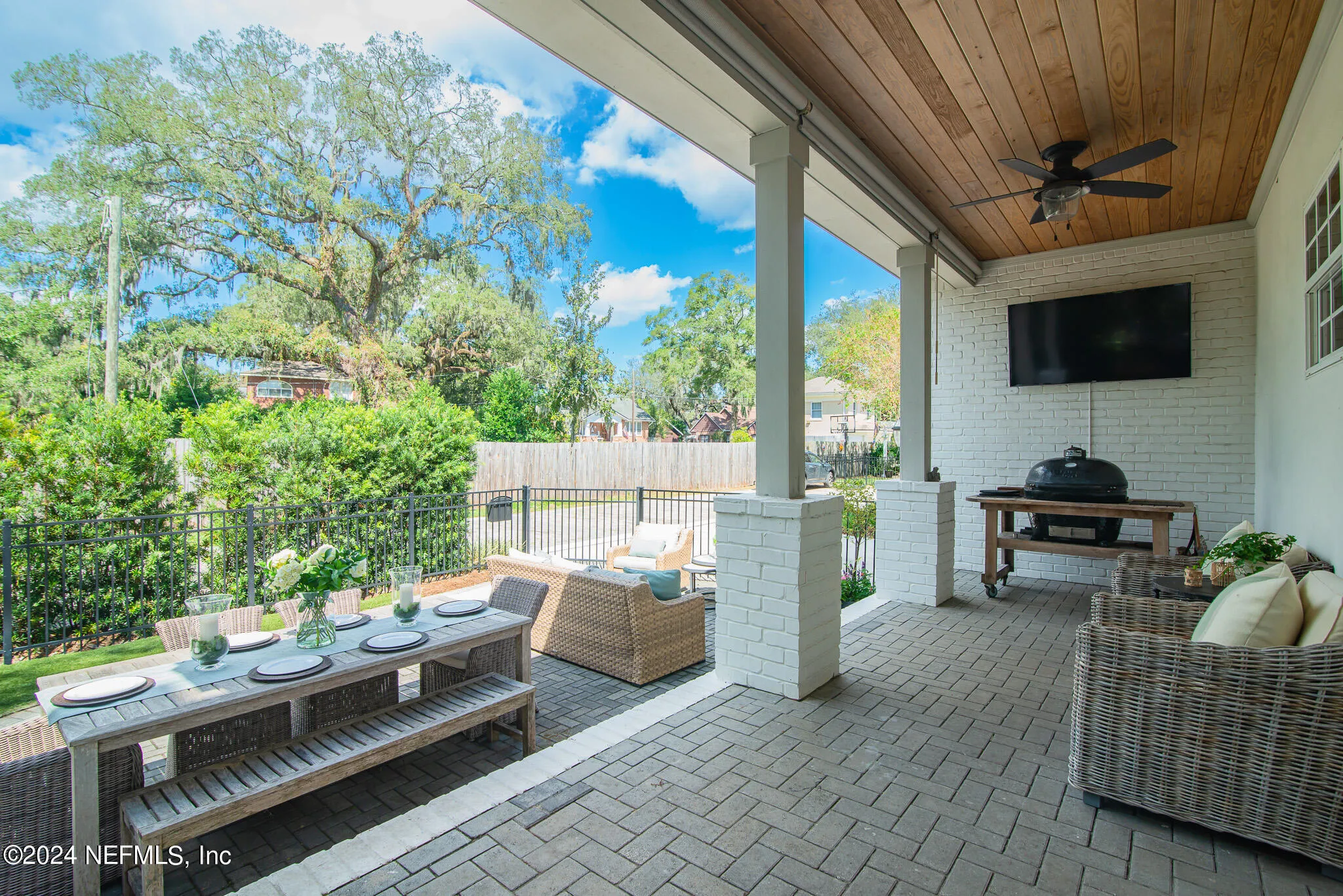 Jacksonville, Florida 32205, United States, 4 Bedrooms Bedrooms, ,4 BathroomsBathrooms,Residential,Pending,40520