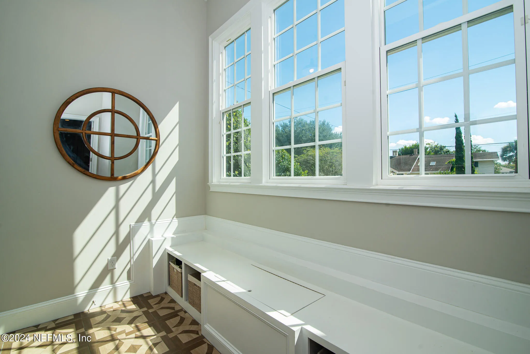 Jacksonville, Florida 32205, United States, 4 Bedrooms Bedrooms, ,4 BathroomsBathrooms,Residential,Pending,40520