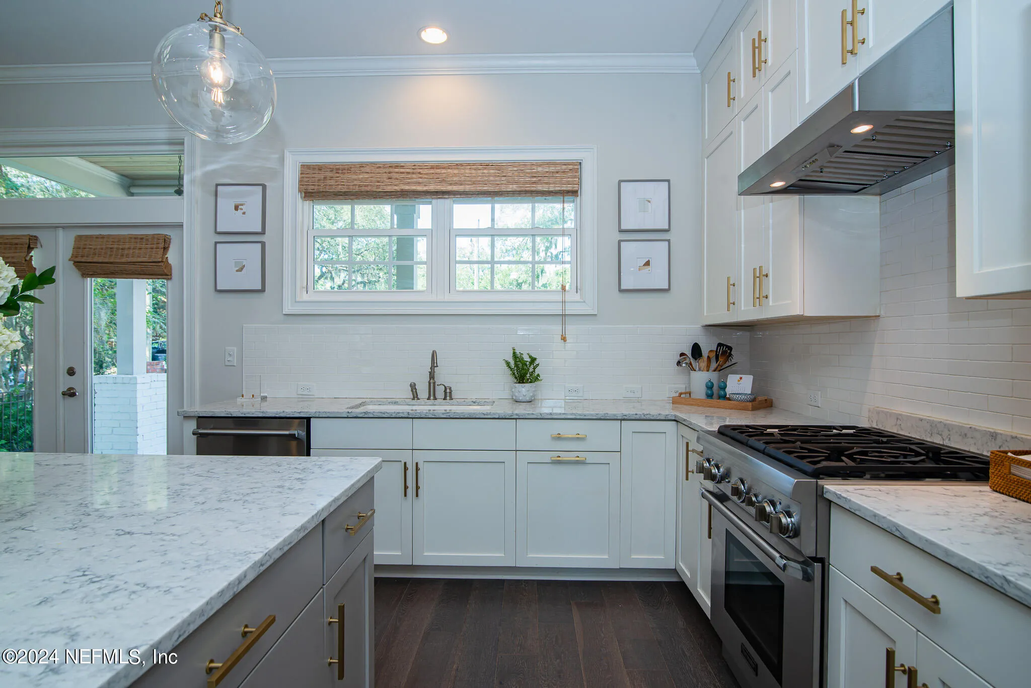 Jacksonville, Florida 32205, United States, 4 Bedrooms Bedrooms, ,4 BathroomsBathrooms,Residential,Pending,40520