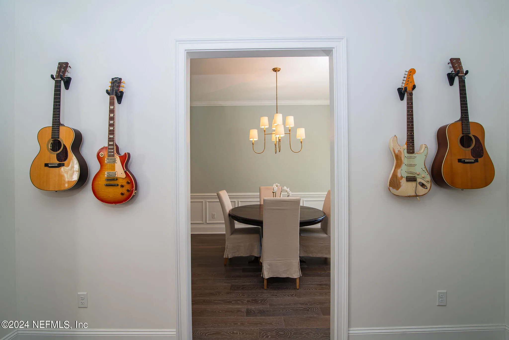 Jacksonville, Florida 32205, United States, 4 Bedrooms Bedrooms, ,4 BathroomsBathrooms,Residential,Pending,40520