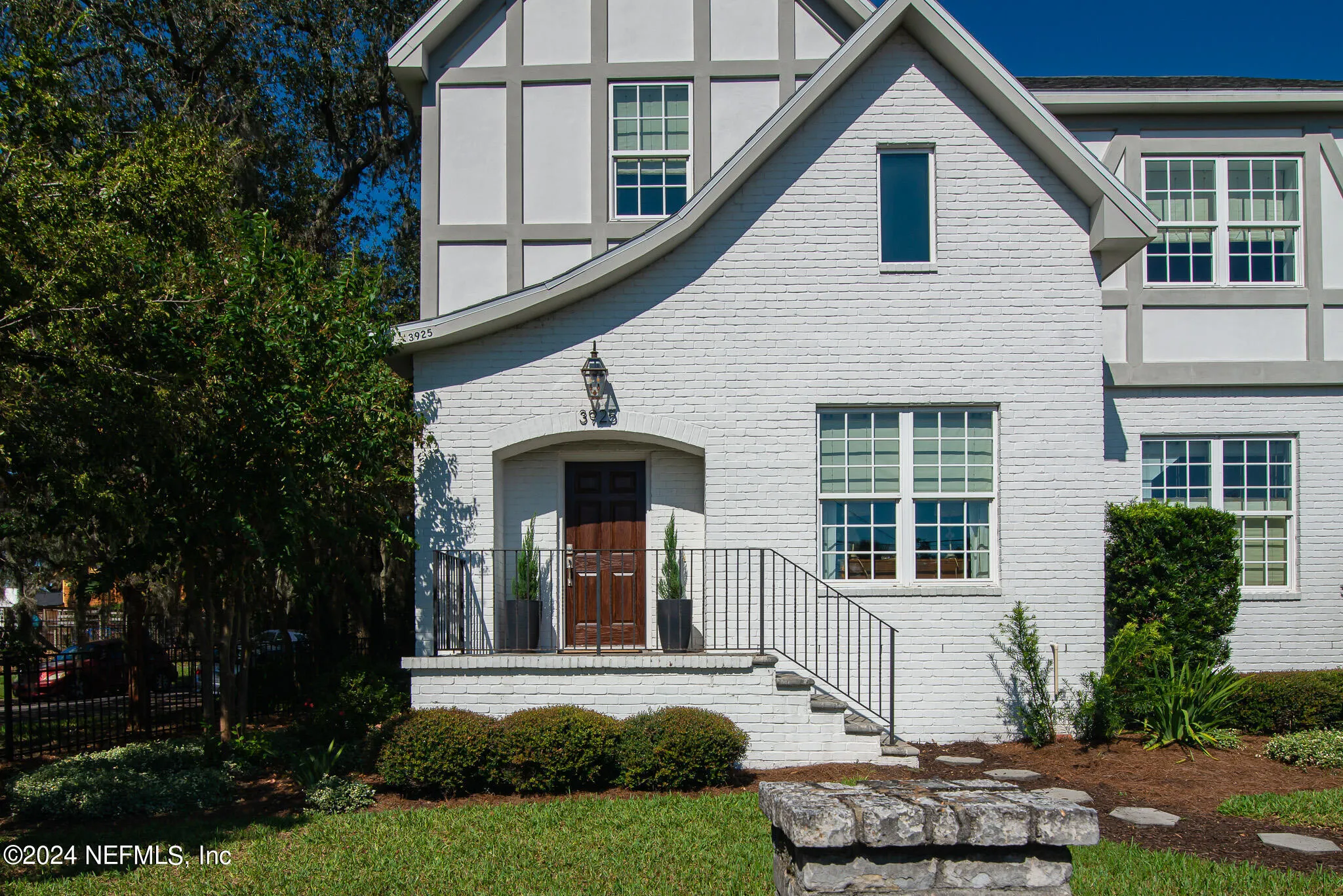 Jacksonville, Florida 32205, United States, 4 Bedrooms Bedrooms, ,4 BathroomsBathrooms,Residential,Pending,40520