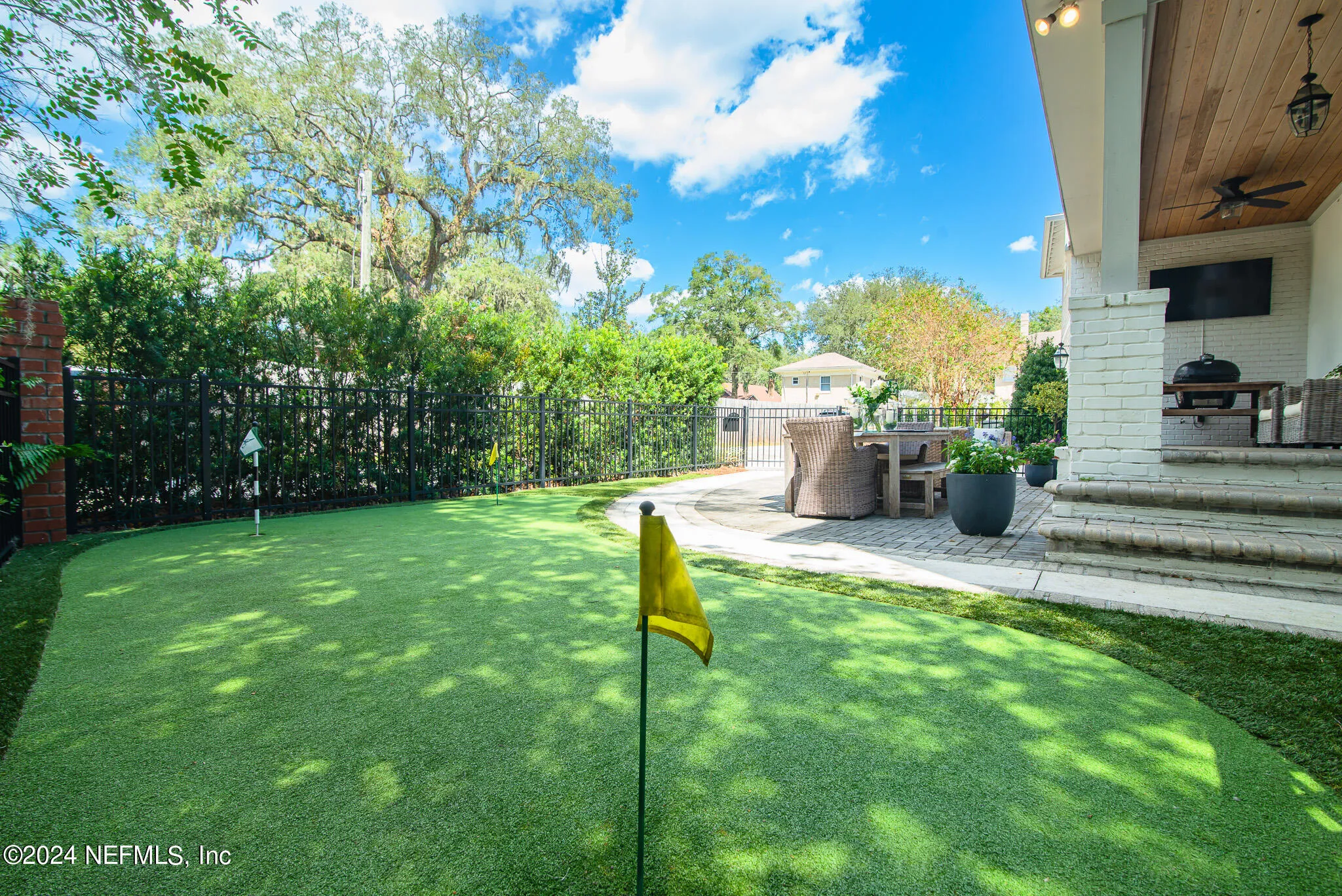 Jacksonville, Florida 32205, United States, 4 Bedrooms Bedrooms, ,4 BathroomsBathrooms,Residential,Pending,40520