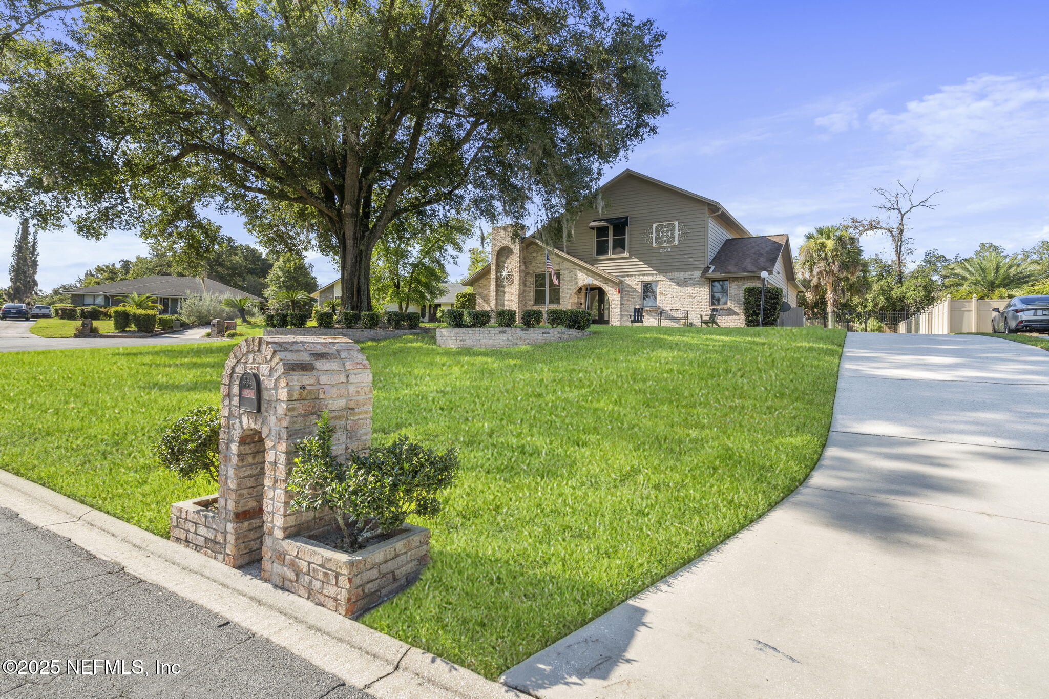 2589 BAYOU RIDGE Court