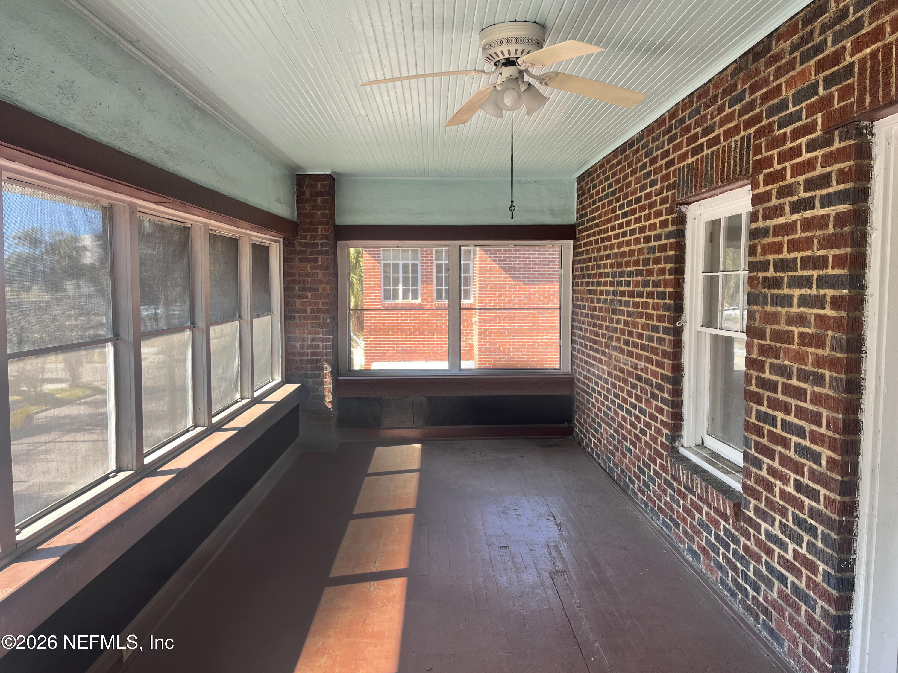 337-339 11TH Street