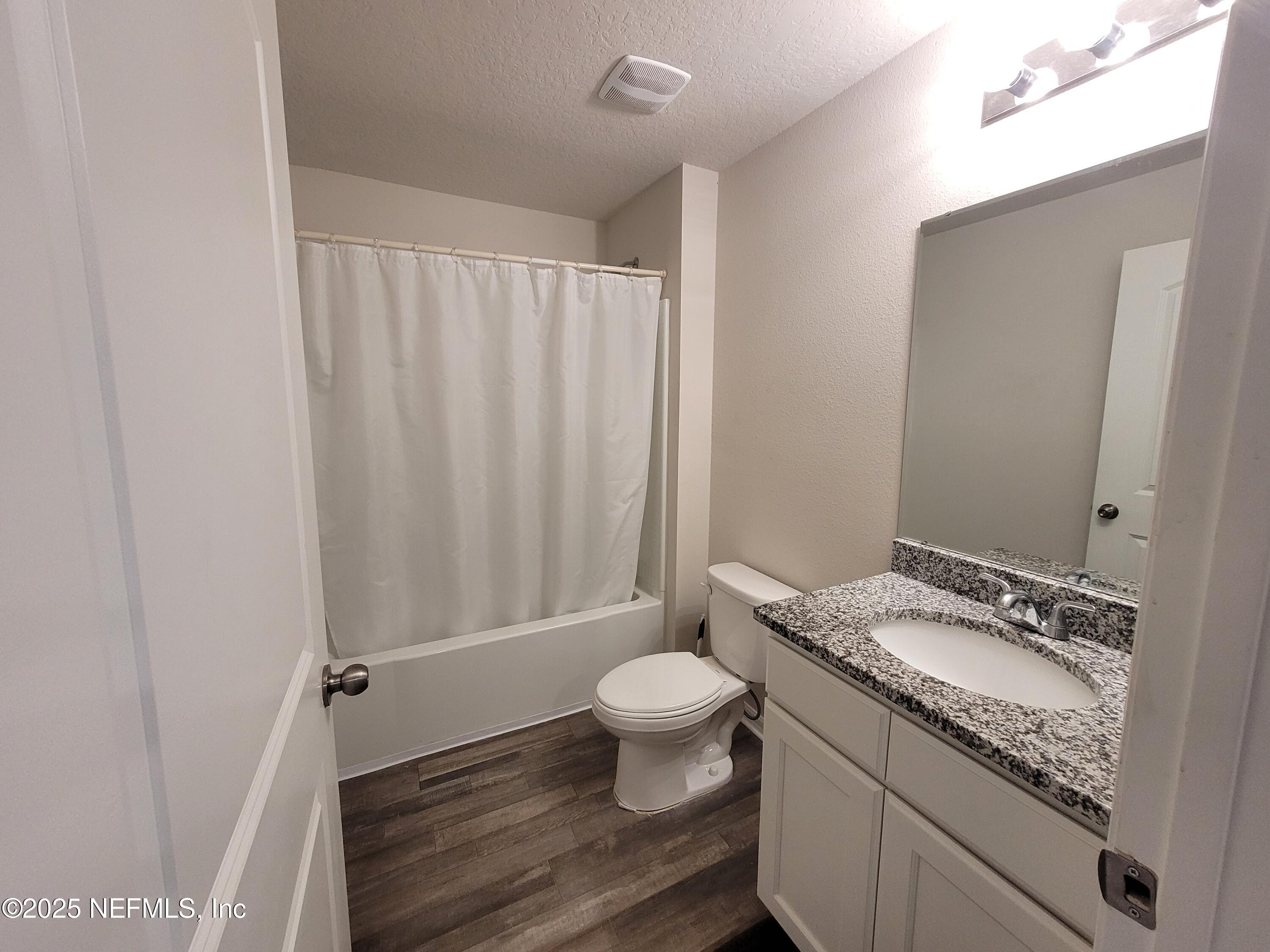 256 RIVER HILL Drive