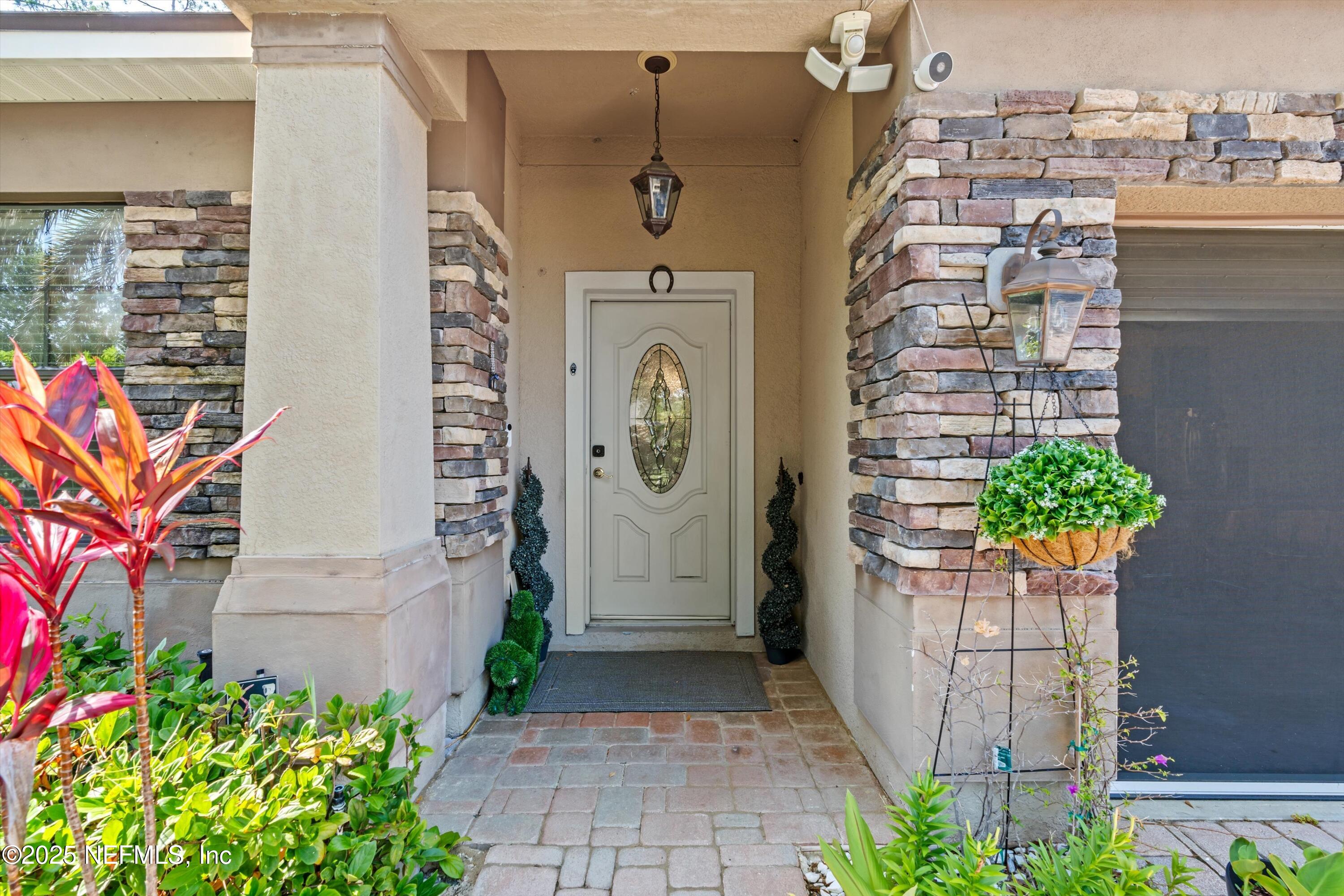 104 MOSELLE Lane