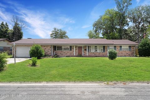 8460 LYNDA SUE Lane W Jacksonville FL 32217