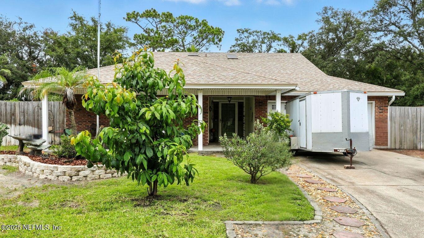 5179 TRAILING OAKS Court