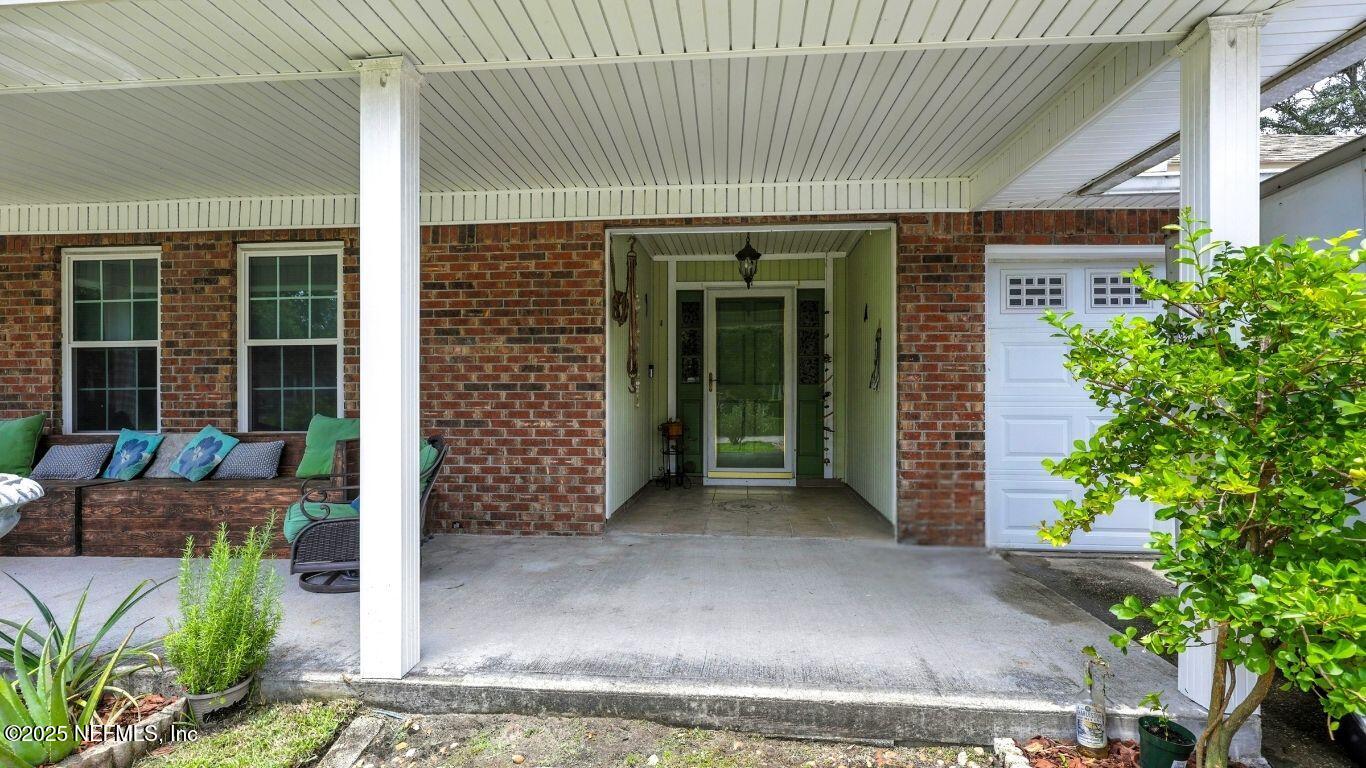 5179 TRAILING OAKS Court