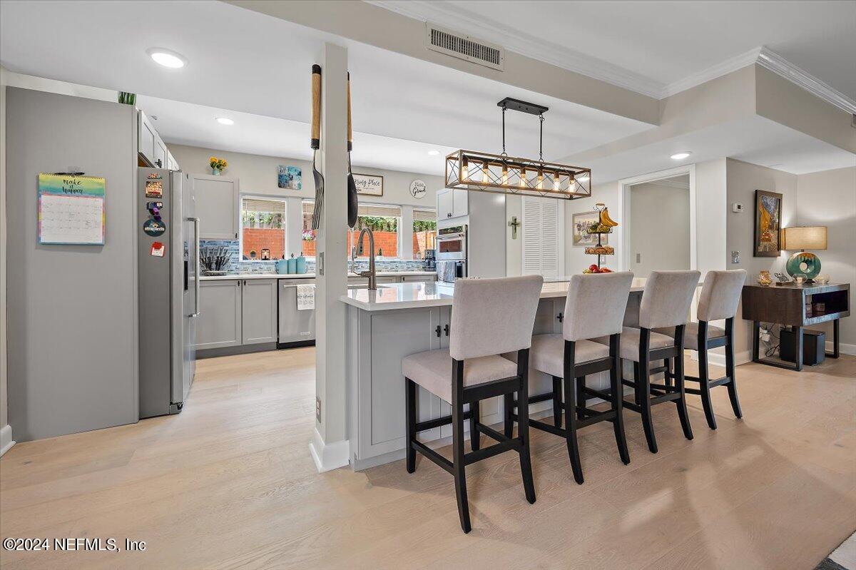 5200 SAN JOSE Boulevard 7
