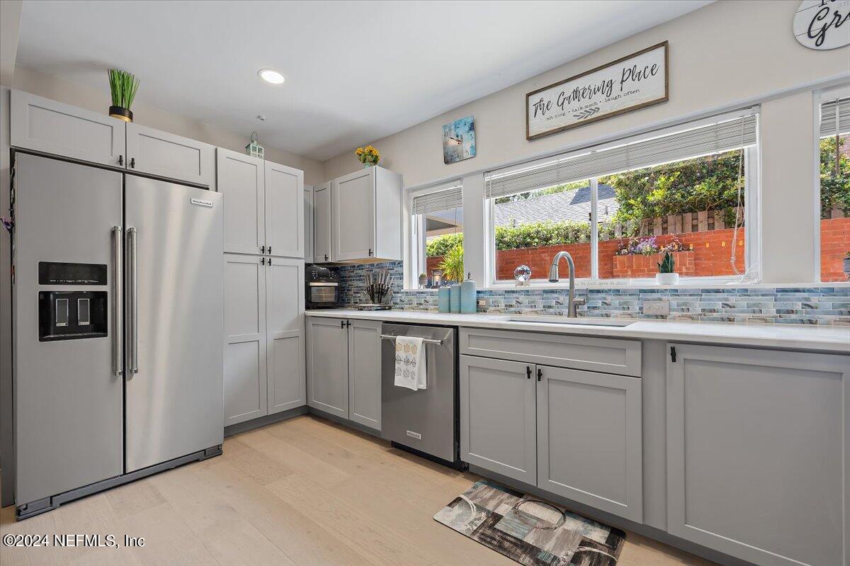 5200 SAN JOSE Boulevard 7