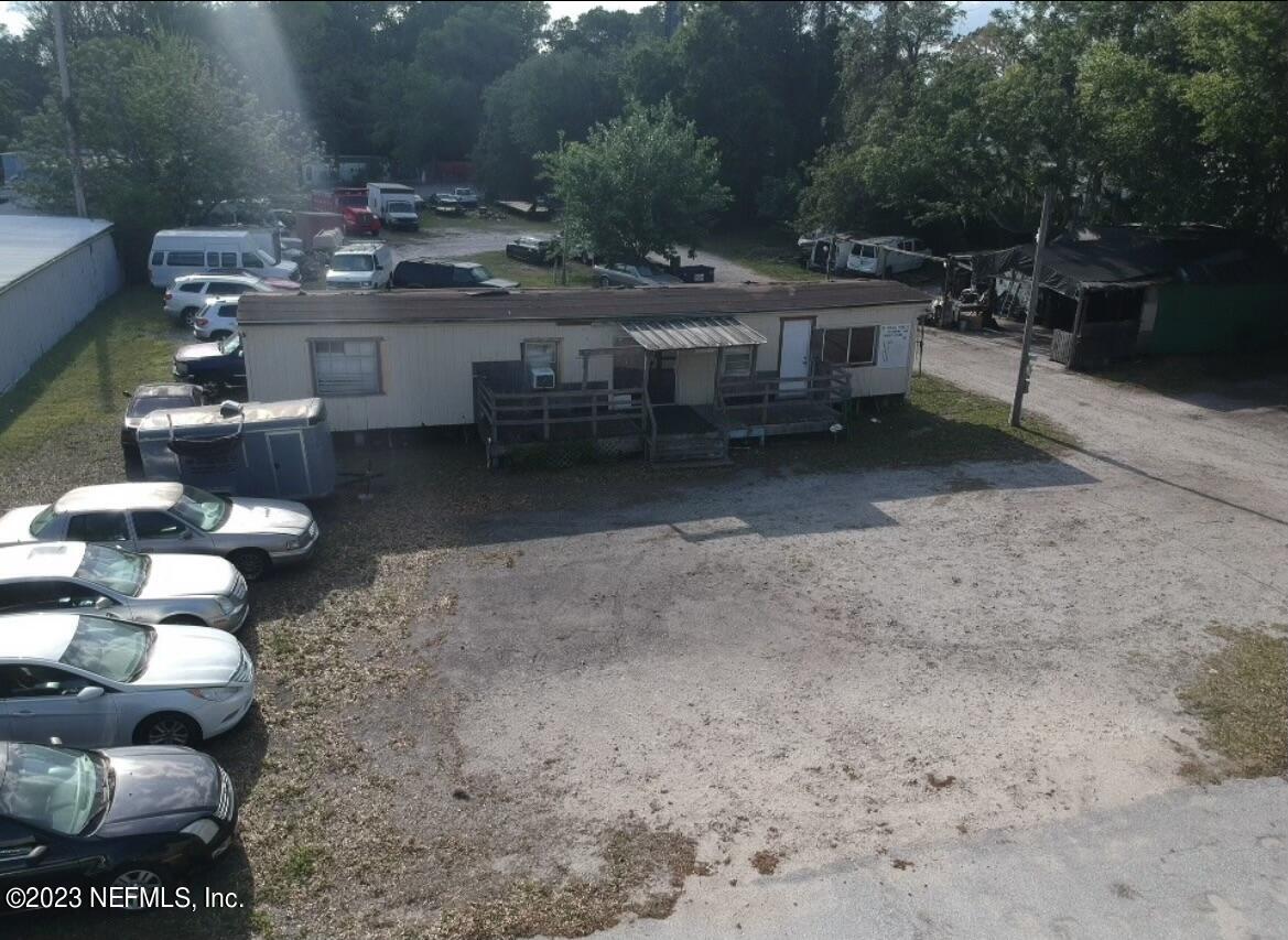 112 ARLINGTON Road N