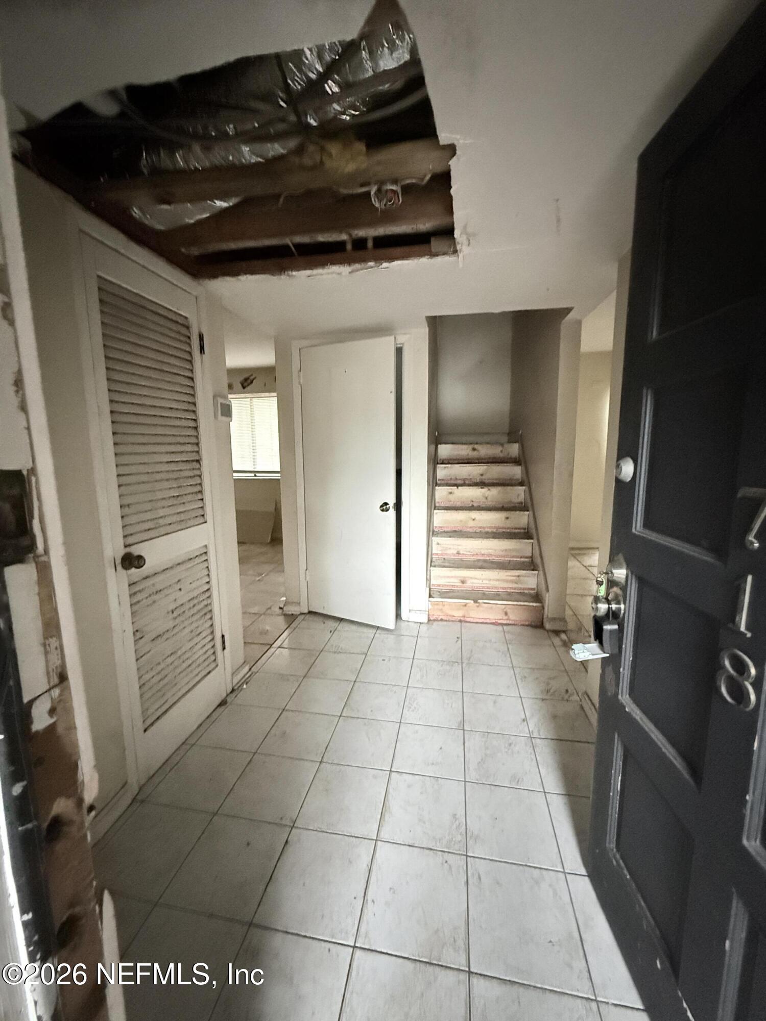 718 OAKS MANOR Court M1-2