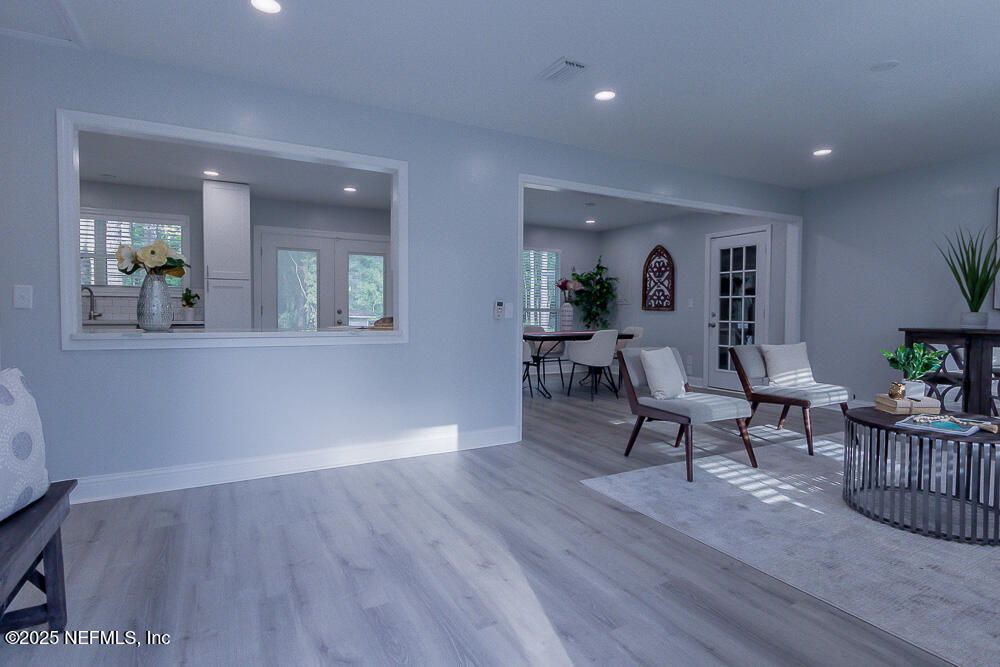 44292 WOODRIDGE Drive