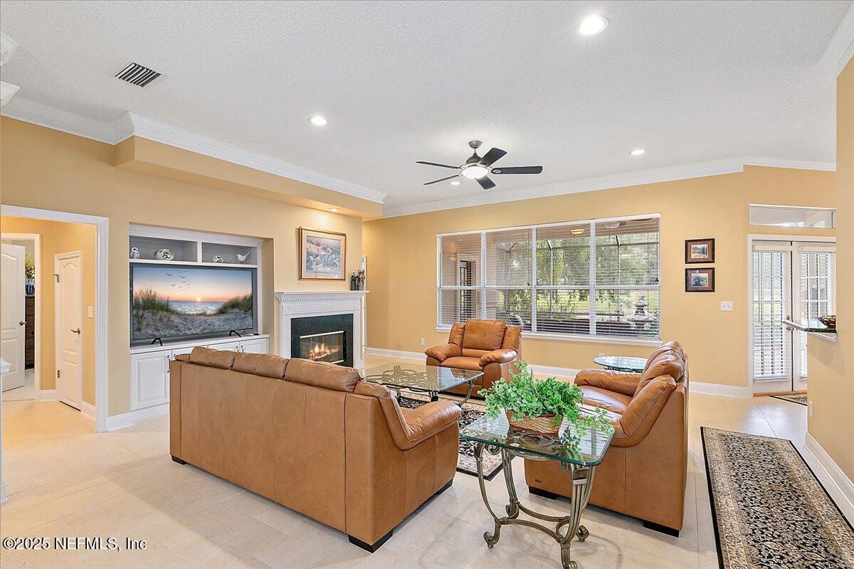 1532 NOTTINGHAM KNOLL Drive
