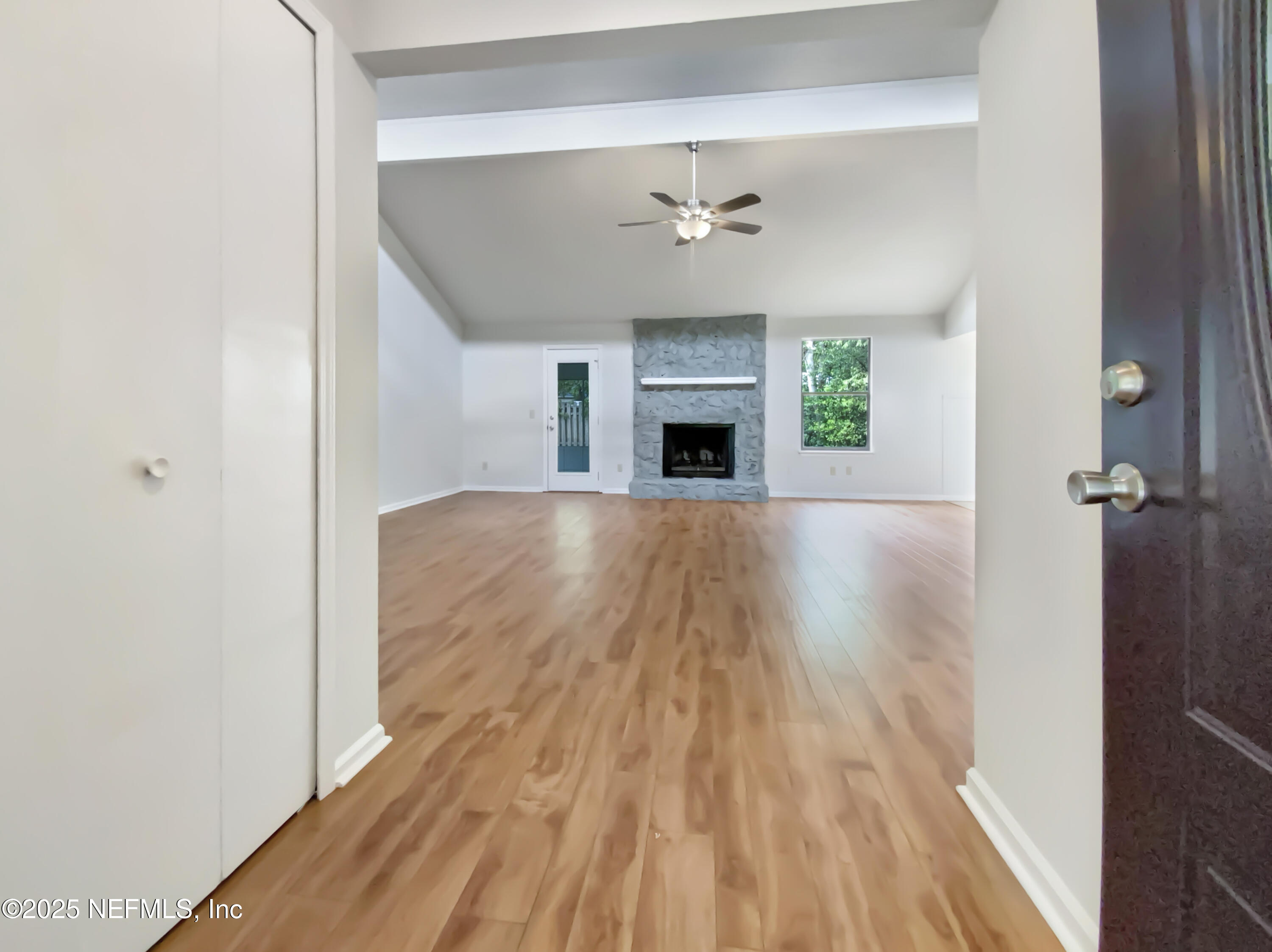5233 TREE WAY Lane