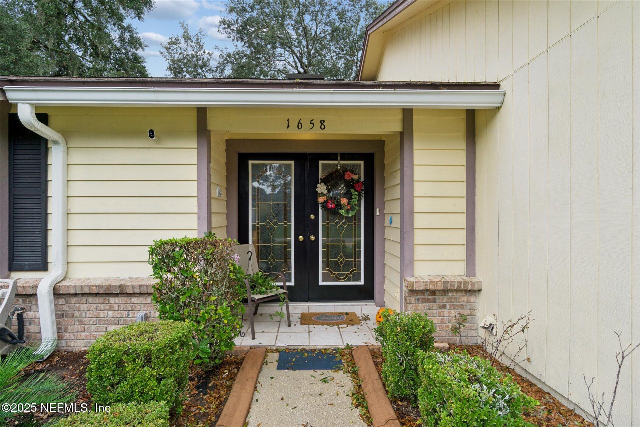 1658 PONDEROSA PINE Drive E